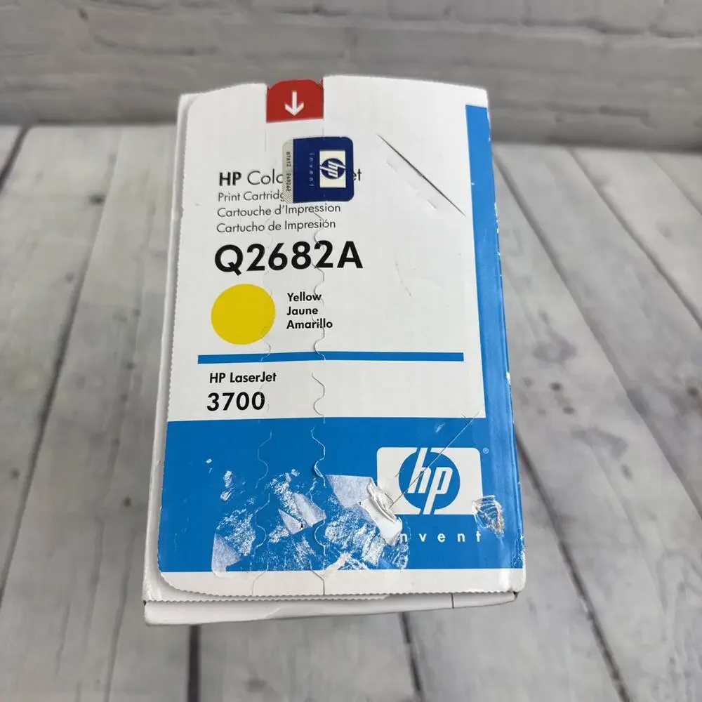 NEW HP Q2682A color LaserJet Yellow Toner 3700 Sealed pack Exp 2007